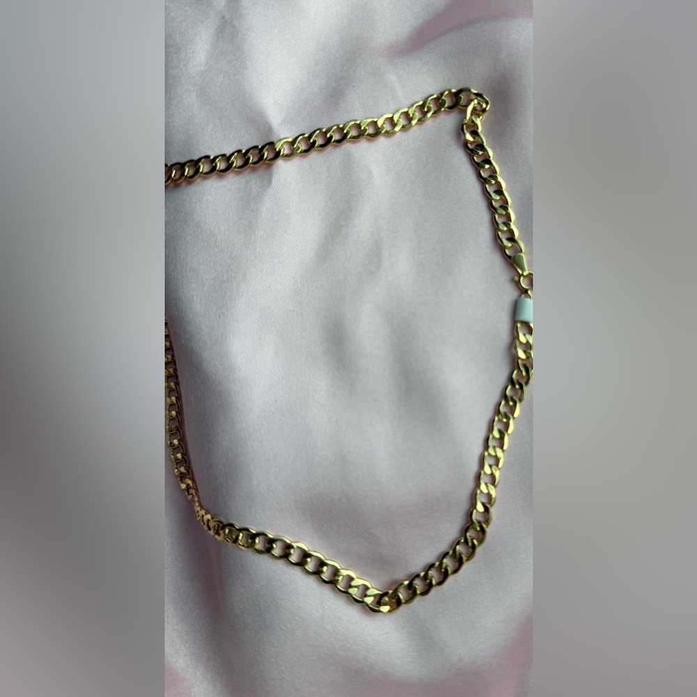 Cuban Gold Chain Necklace 18 karats gold